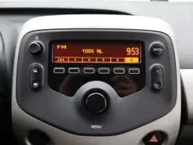 Peugeot 108 (2017) thumbnail 19
