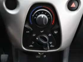 Peugeot 108 (2017) thumbnail 21