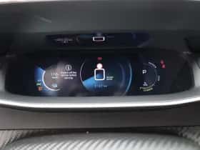 Peugeot e-2008 (2021) thumbnail 4