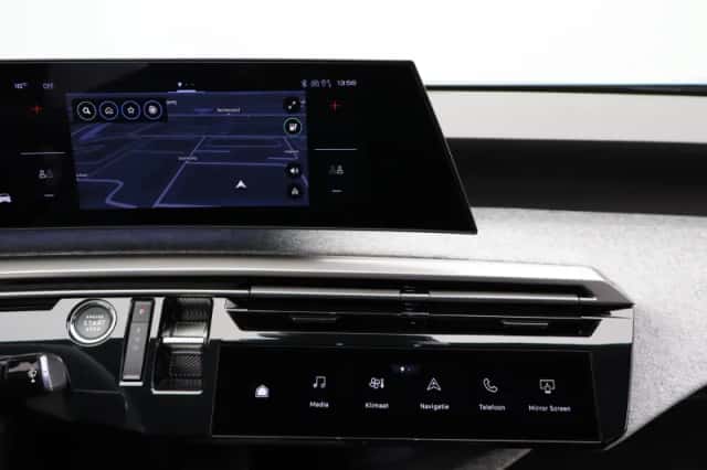 Peugeot e-3008 (2025) thumbnail 11