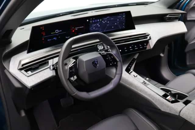 Peugeot e-3008 (2025) thumbnail 31