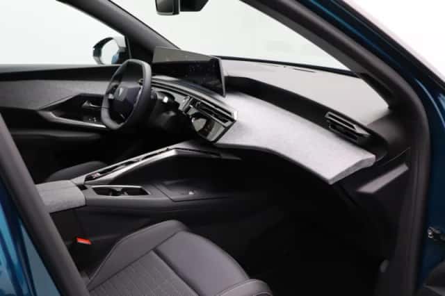 Peugeot e-3008 (2025) thumbnail 33