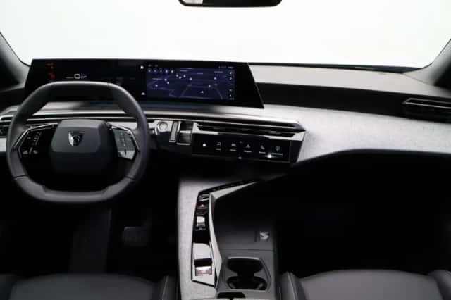 Peugeot e-3008 (2025) thumbnail 36