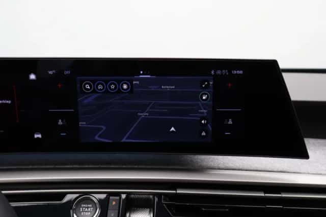 Peugeot e-3008 (2025) thumbnail 8