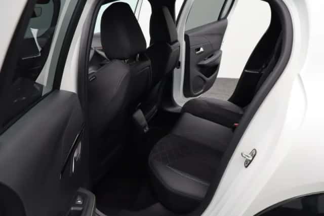 Peugeot e-208 (2022) thumbnail 12