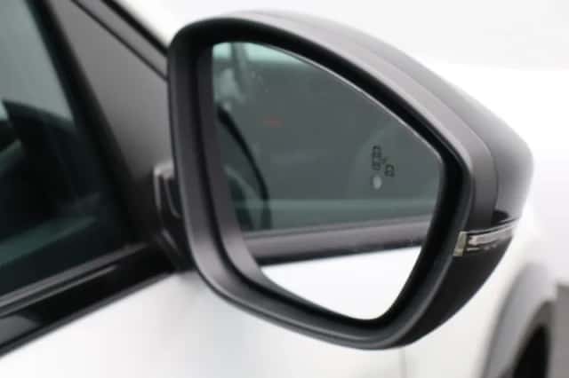 Peugeot e-208 (2022) thumbnail 38