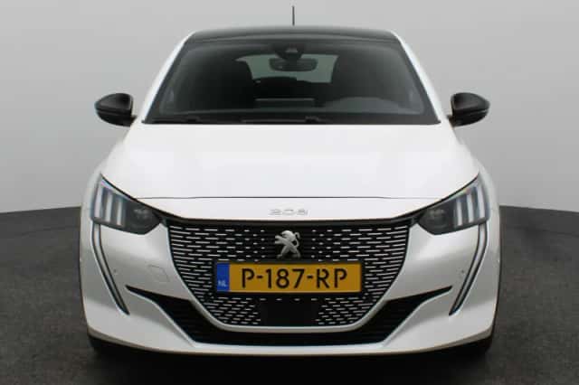 Peugeot e-208 (2022) thumbnail 5