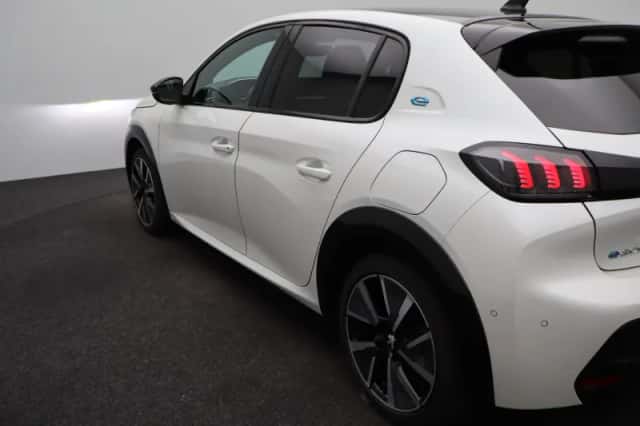 Peugeot e-208 (2022) thumbnail 45