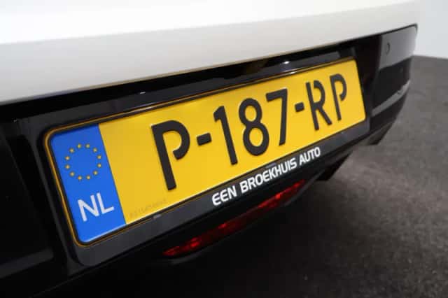 Peugeot e-208 (2022) thumbnail 48