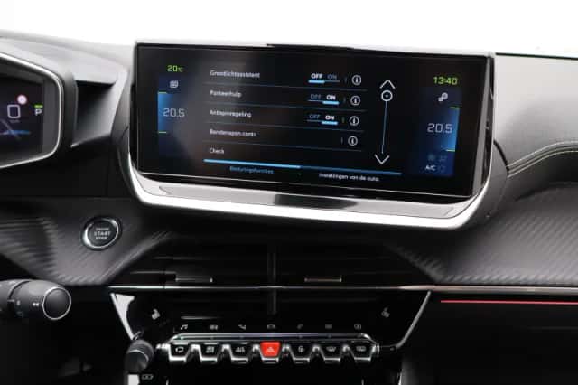 Peugeot e-208 (2022) thumbnail 7