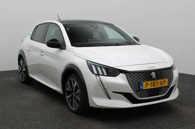 Peugeot e-208 (2022) thumbnail 9