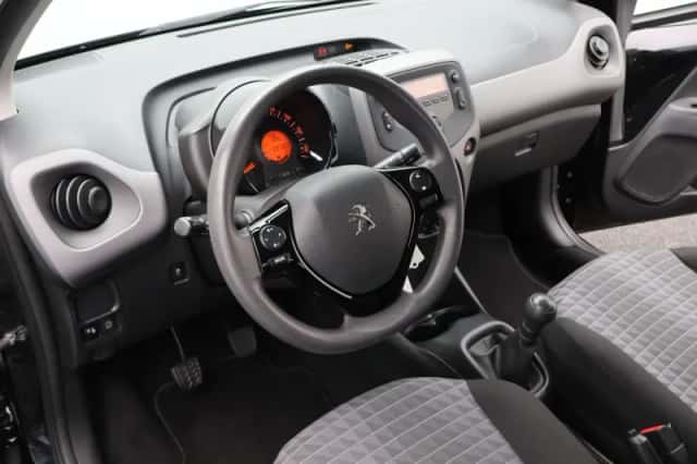 Peugeot 108 (2022) thumbnail 30