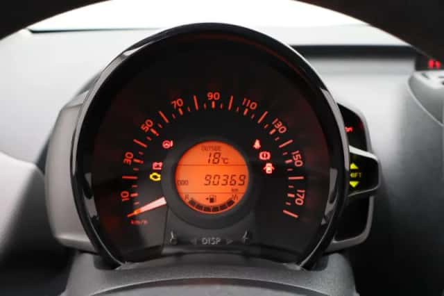 Peugeot 108 (2022) thumbnail 4