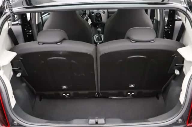 Peugeot 108 (2022) thumbnail 31