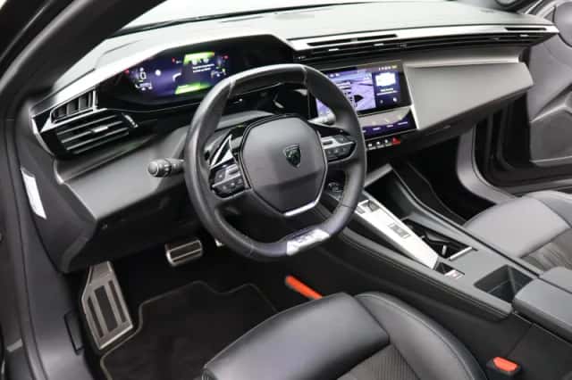 Peugeot 408 (2023) thumbnail 38