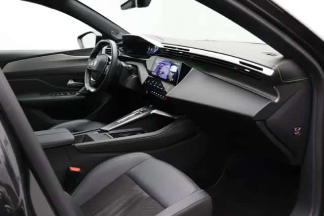 Peugeot 408 (2023) thumbnail 41