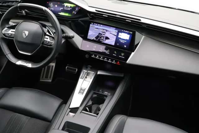 Peugeot 408 (2023) thumbnail 45