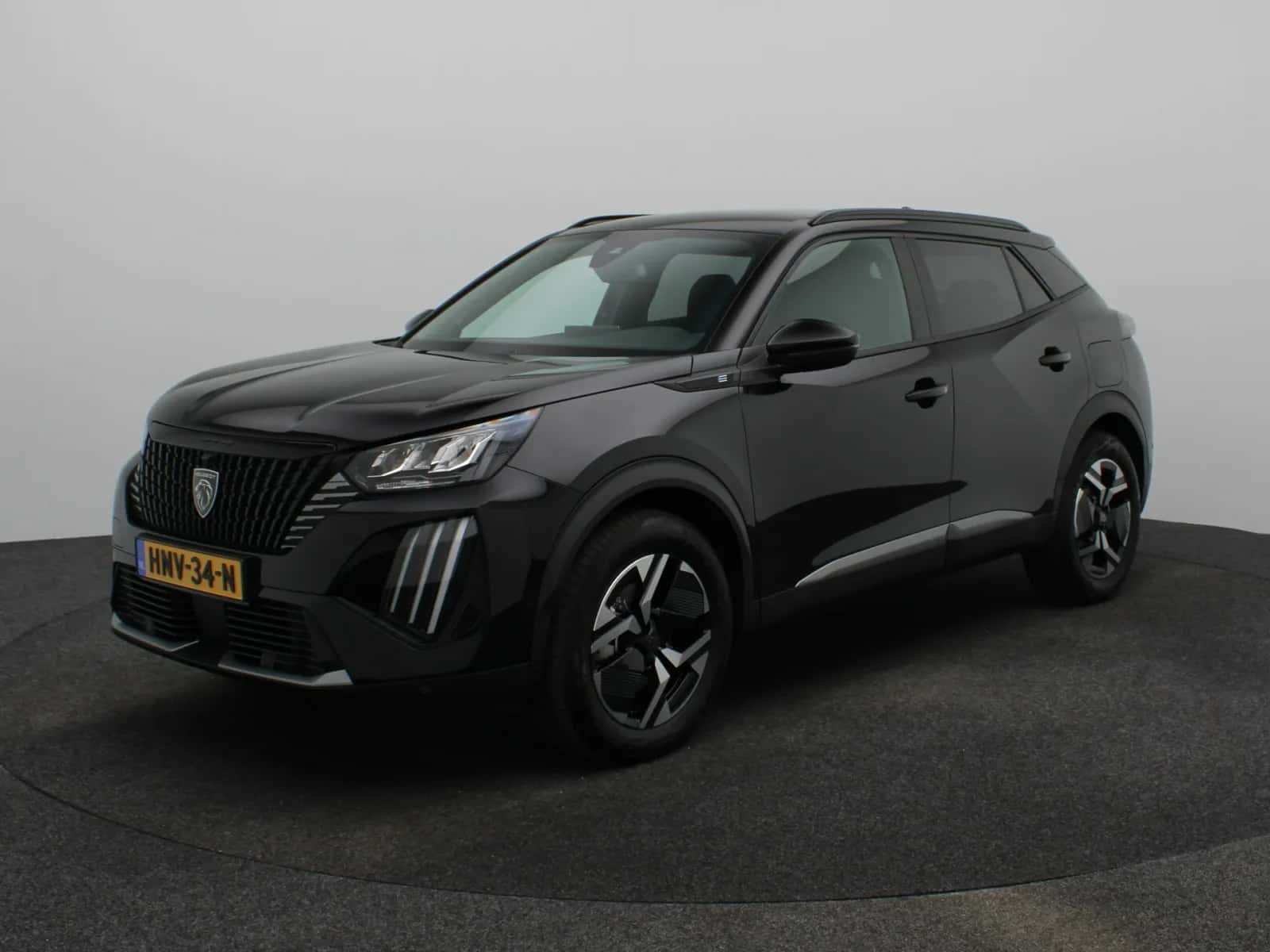 Peugeot e-2008 (2025) — foto 1
