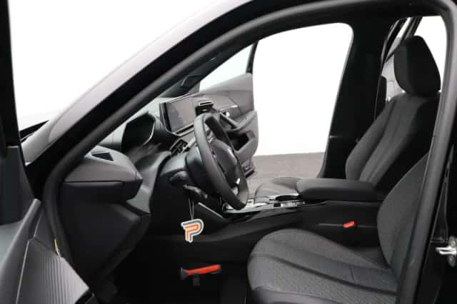 Peugeot e-2008 (2025) thumbnail 11