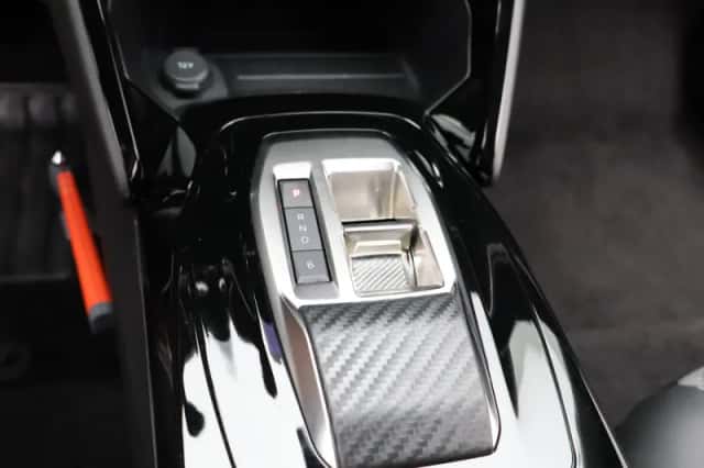 Peugeot e-2008 (2025) thumbnail 19