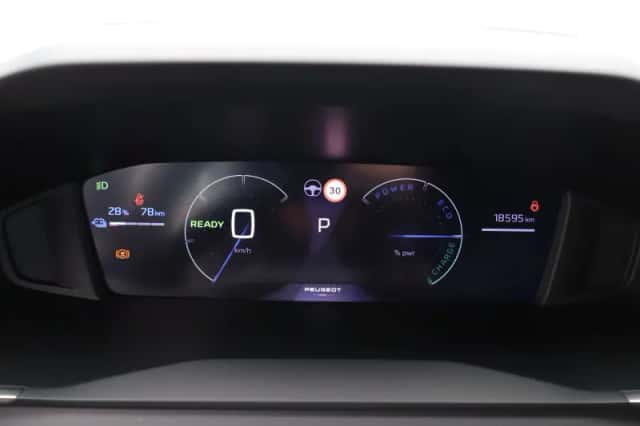 Peugeot e-2008 (2025) thumbnail 7