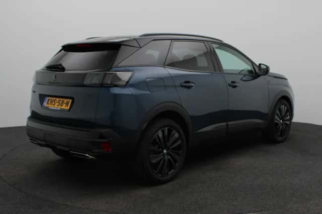 Peugeot 3008 (2023) thumbnail 2