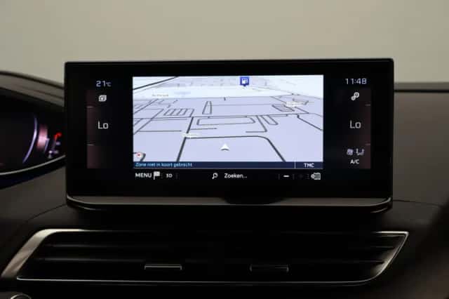 Peugeot 3008 (2023) thumbnail 18