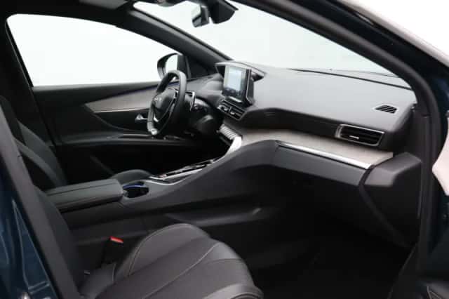 Peugeot 3008 (2023) thumbnail 32