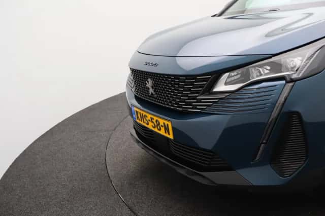Peugeot 3008 (2023) thumbnail 36