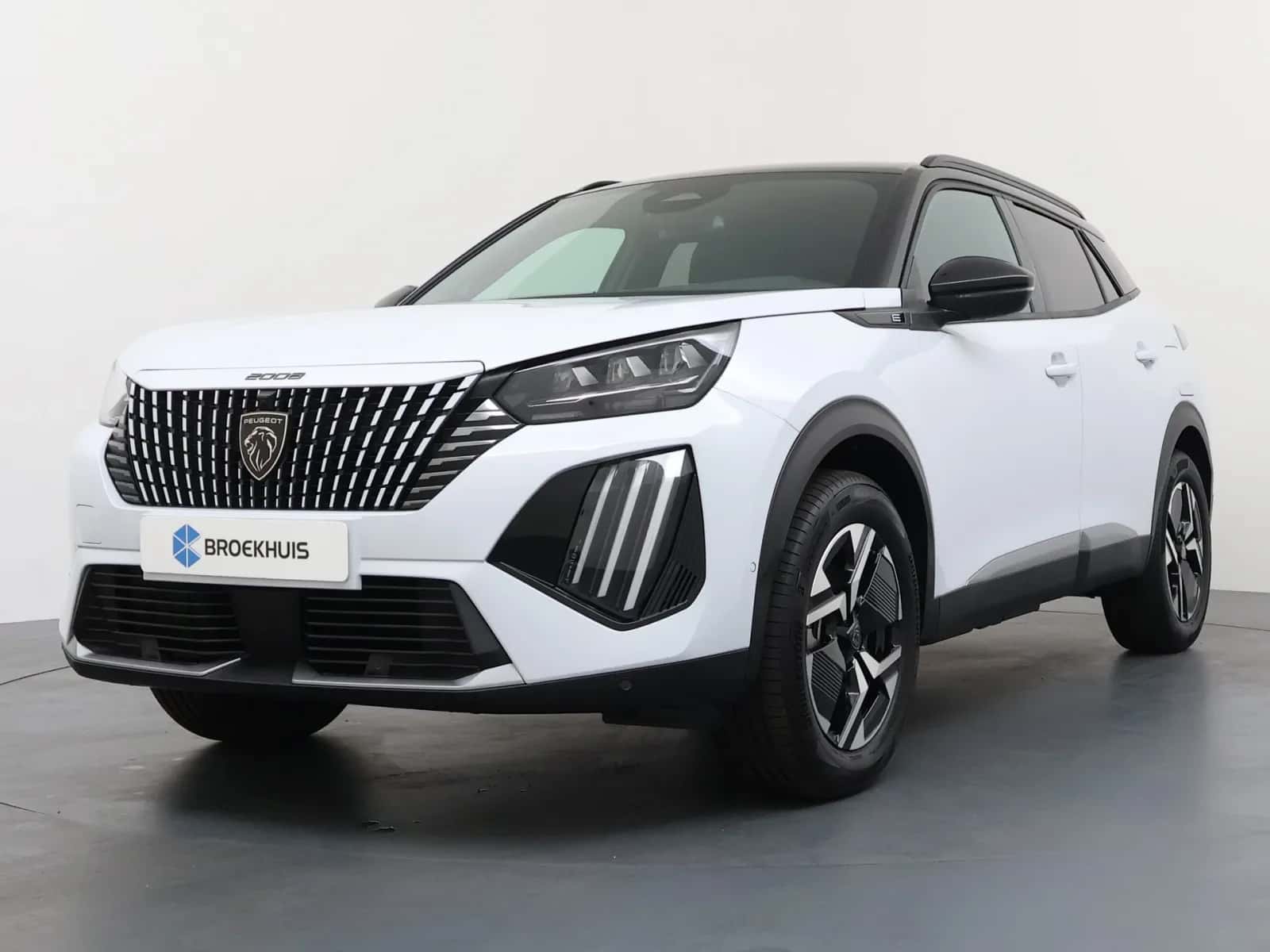 Peugeot e-2008 (2026) — foto 1