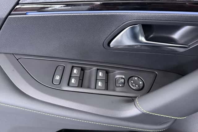 Peugeot e-2008 (2026) thumbnail 26