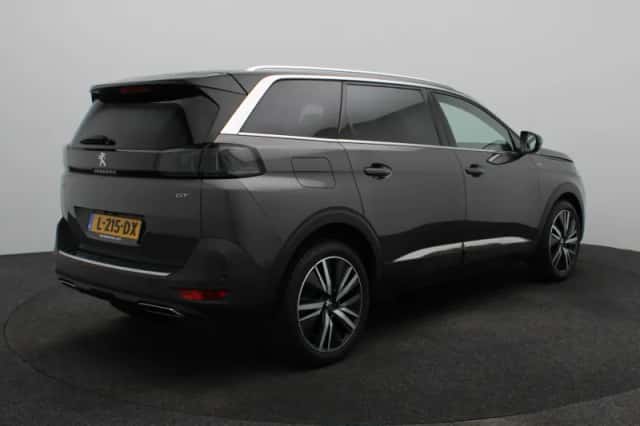 Peugeot 5008 (2021) thumbnail 2