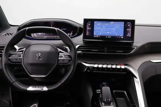 Peugeot 5008 (2021) thumbnail 3
