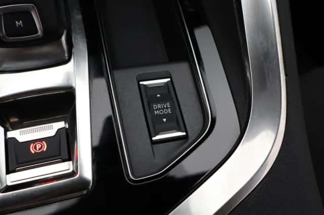 Peugeot 5008 (2021) thumbnail 28