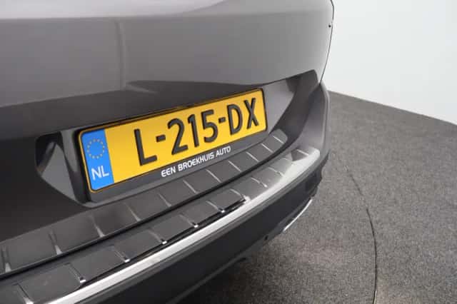 Peugeot 5008 (2021) thumbnail 47