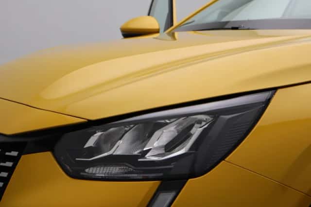 Peugeot 208 (2021) thumbnail 18