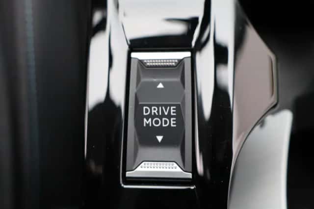 Peugeot 208 (2021) thumbnail 28