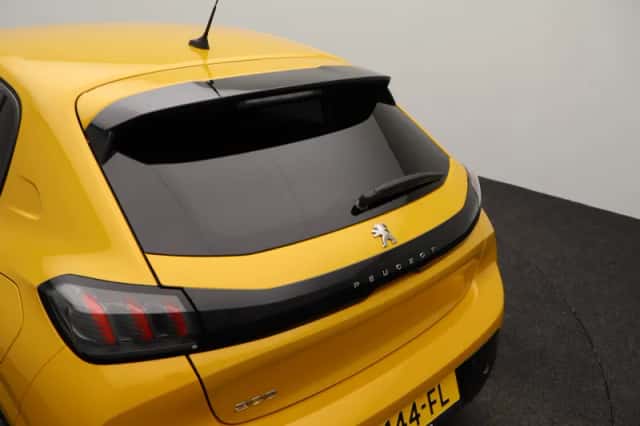 Peugeot 208 (2021) thumbnail 44