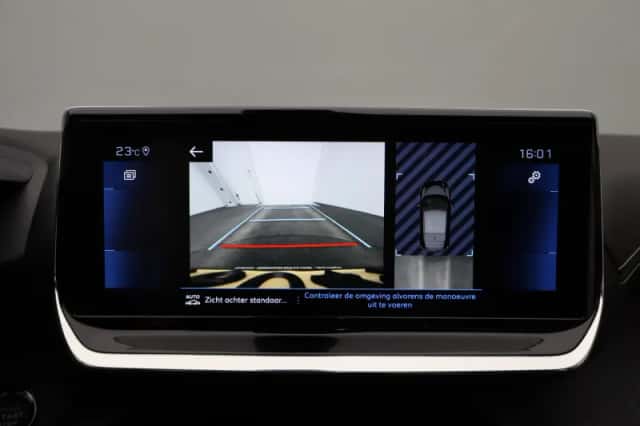 Peugeot 208 (2021) thumbnail 11
