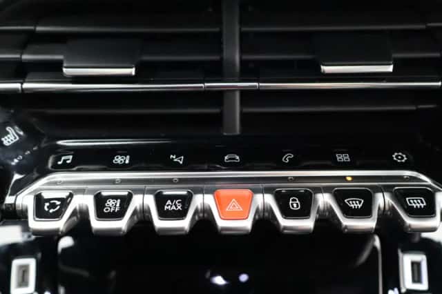 Peugeot 208 (2021) thumbnail 24