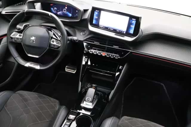 Peugeot 208 (2021) thumbnail 40