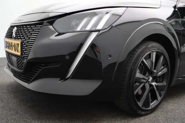 Peugeot 208 (2021) thumbnail 44