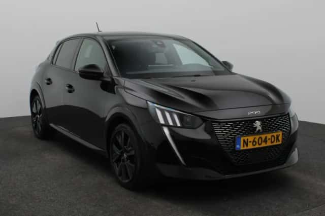 Peugeot 208 (2021) thumbnail 9