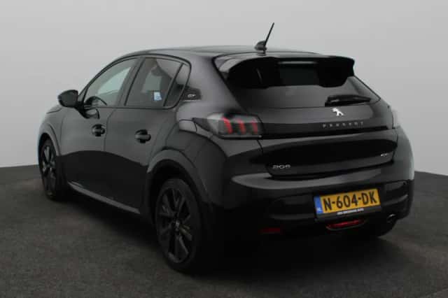 Peugeot 208 (2021) thumbnail 10