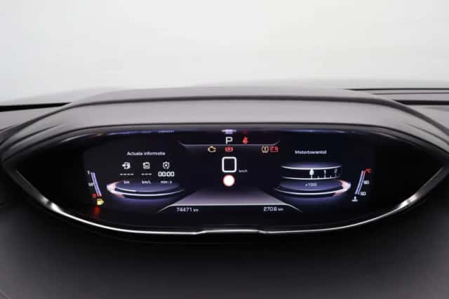 Peugeot 3008 (2021) thumbnail 4