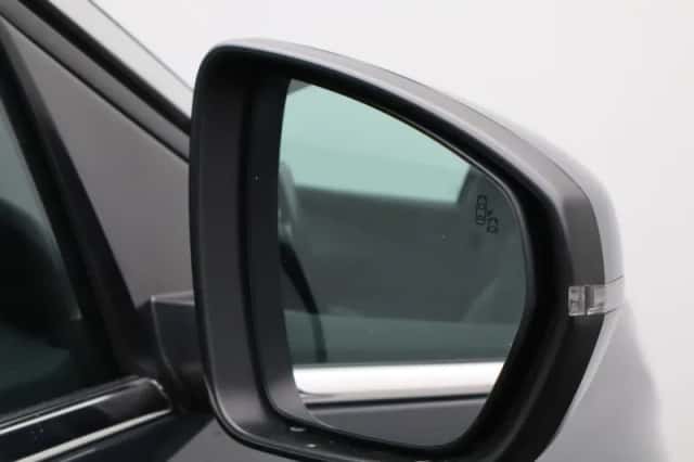 Peugeot 3008 (2021) thumbnail 42