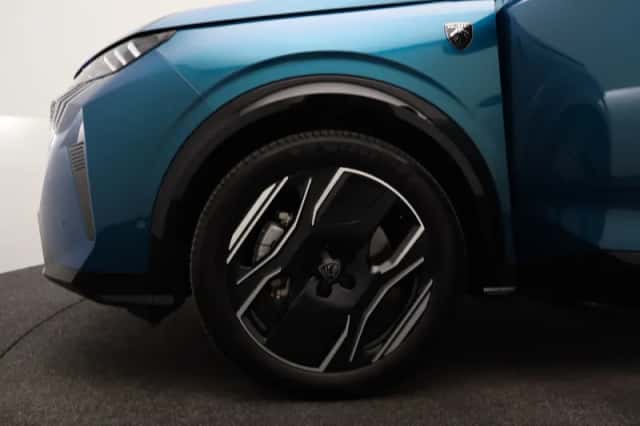 Peugeot e-3008 (2024) thumbnail 17