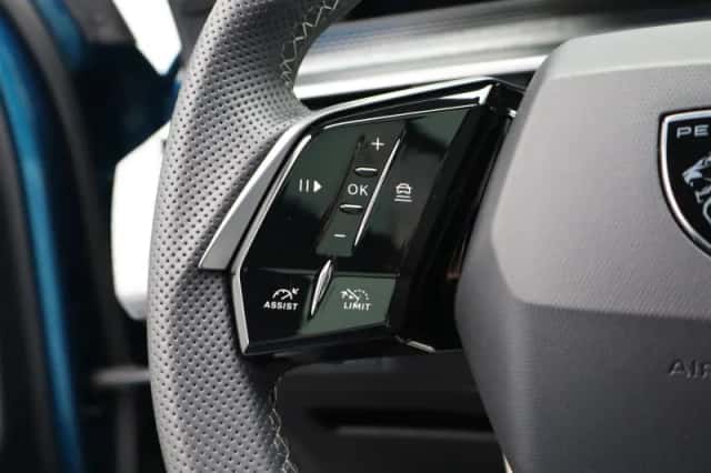 Peugeot e-3008 (2024) thumbnail 20