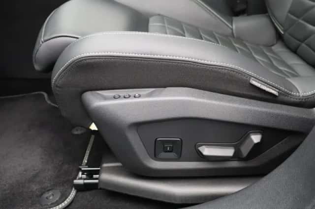 Peugeot e-3008 (2024) thumbnail 29
