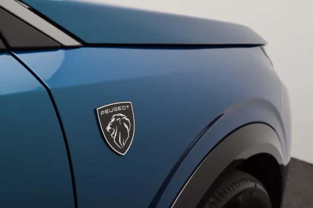 Peugeot e-3008 (2024) thumbnail 38